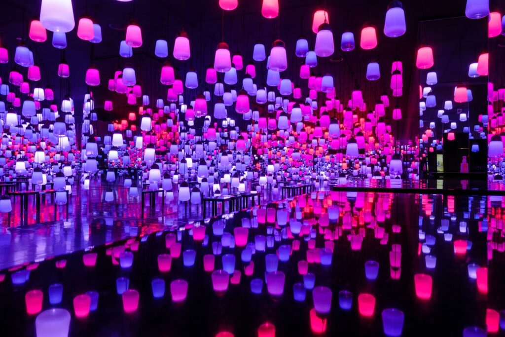 TeamLab Planets Toyosu crystal lights